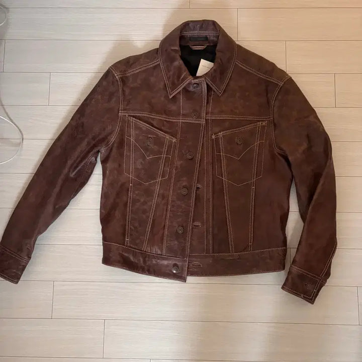 [BUNJANG] Zara Distressed Leather Trucker Jacket / (Ssize) 자라 디스트레스드 가죽 트러커 자켓