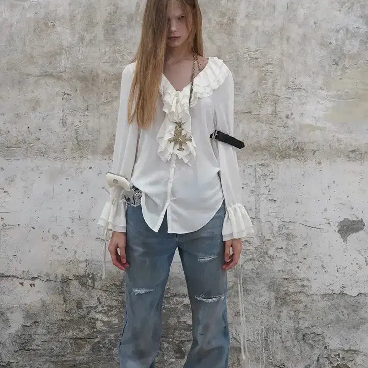 [BUNJANG] Daydreamer Frill Blouse / 프릴 블라우스 데어드