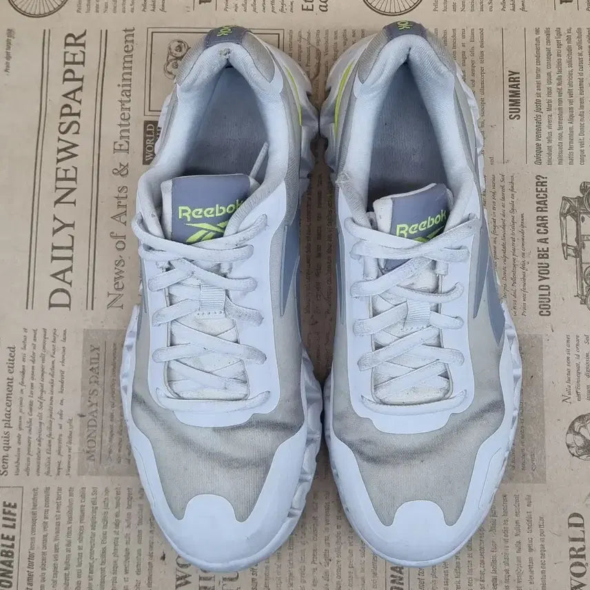 [BUNJANG] Reebok Zpulse Women's Sneakers (Size 225) / 리복 직펄스 여성 운동화225