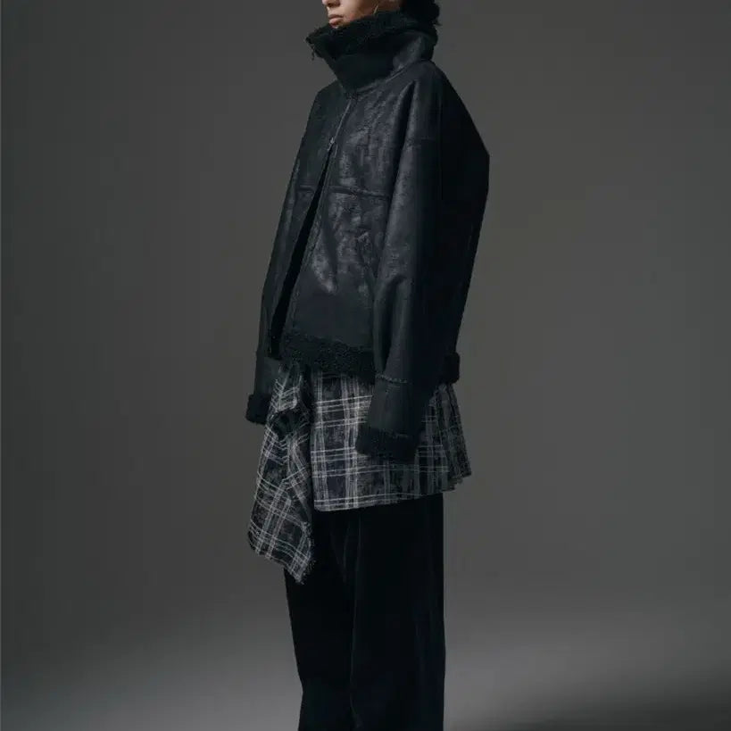 [BUNJANG] Triming Bird High Neck Zip-up Mouton Black / 트리밍버드 하이넥 집업 무스탕 블랙