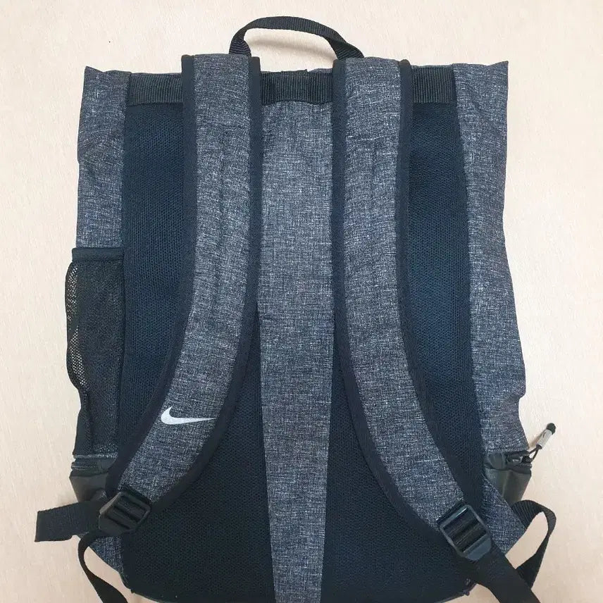 [BUNJANG] Nike Roll Top Backpack Gray / 나이키 롤탑 백팩 회색