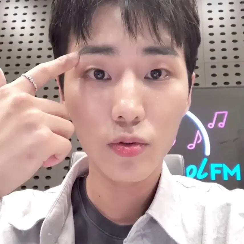 [BUNJANG] Day6 Young K Forever Young Encore MD Keyring / 데이식스 영케이 로켓 팬던트 키링 양도 포에버영 앙콘 엠디