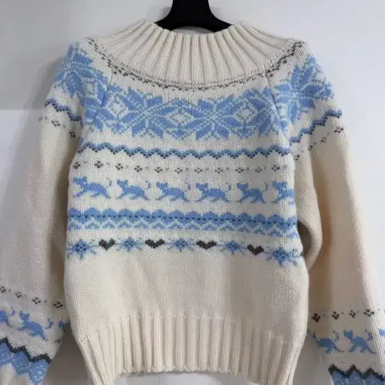 [BUNJANG] Off Shoulder Snowflake Nordic Knit Ivory Sapporo / 오프숄더 눈꽃 노르딕 니트 아이보리 삿포로