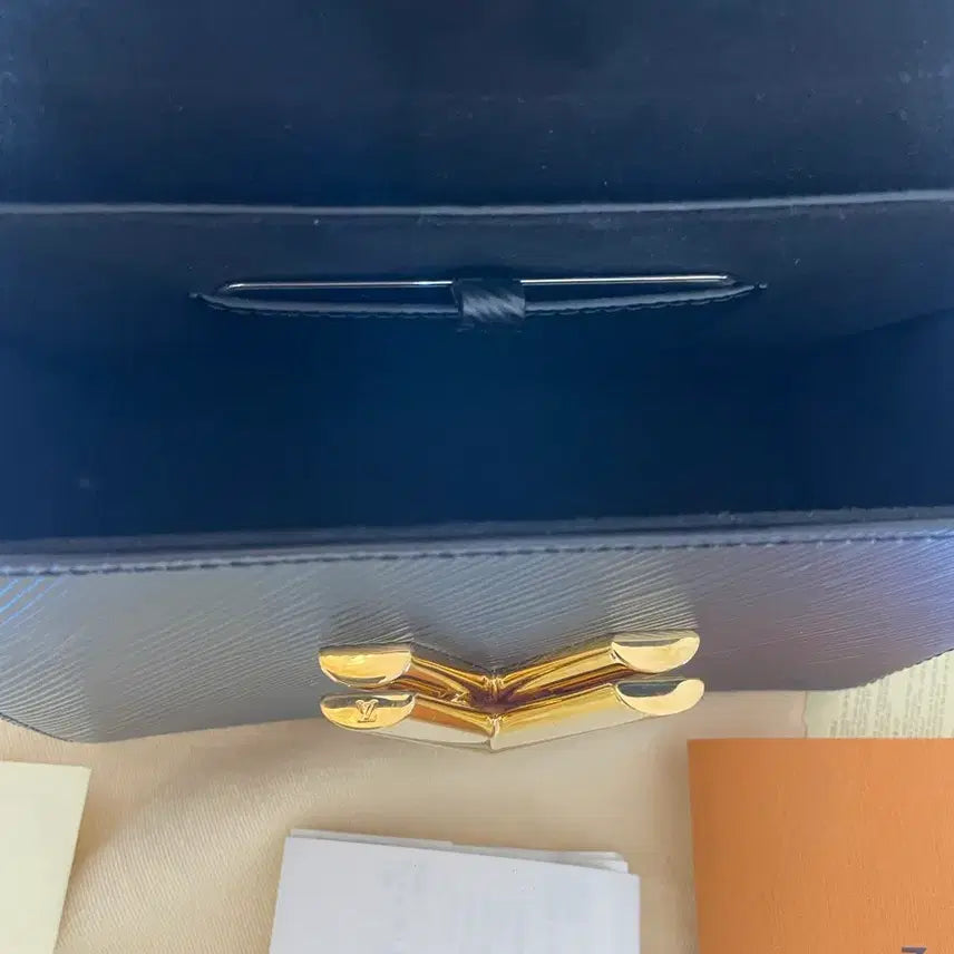 [BUNJANG] Louis Vuitton Twist PM Shoulder Bag / [정품] 루이비통 트위스트 pm 숄더 백