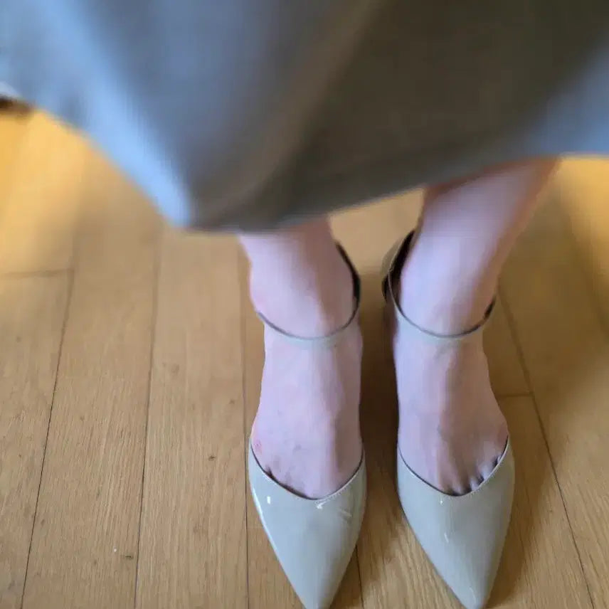 [BUNJANG] XENIA Beige Slingback Pumps (240) / [정품]  XENIA 베이지 슬링백 펌프스 240