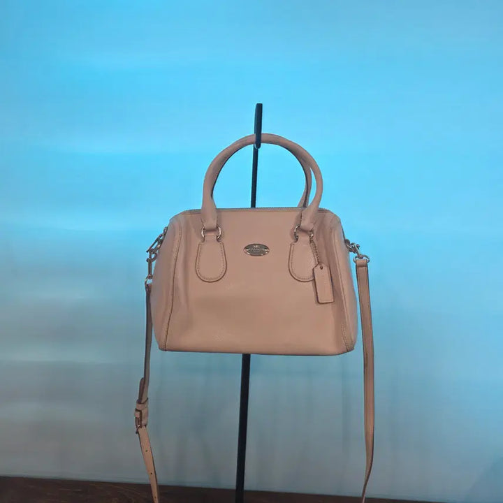 [BUNJANG] Coach Leather Crossbody Bag / 코치 가죽 크로스백