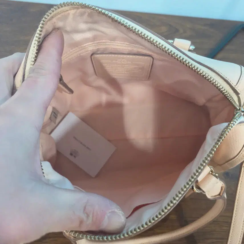 [BUNJANG] Coach Leather Crossbody Bag / 코치 가죽 크로스백