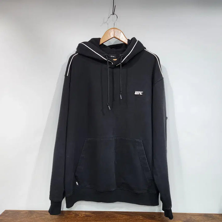 [BUNJANG] UFC Hooded Sweatshirt / UFC 110사이즈 후드티