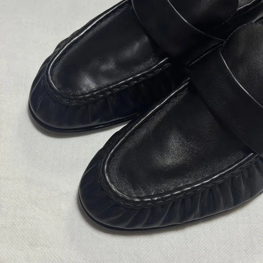 [BUNJANG] The Row Soft Leather Loafers / (새상품 43) 더로우 소프트레더 로퍼