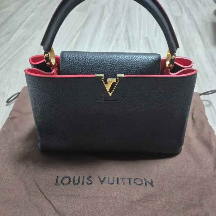 [BUNJANG] Louis Vuitton Capucines MM / 루이비통 카퓌신 MM