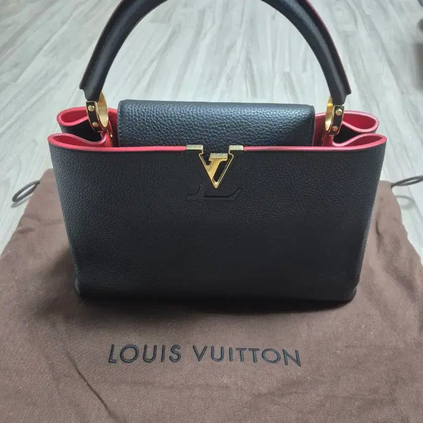 [BUNJANG] Louis Vuitton Capucines MM / 루이비통 카퓌신 MM