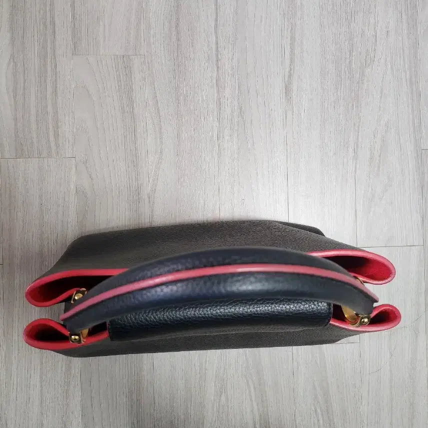 [BUNJANG] Louis Vuitton Capucines MM / 루이비통 카퓌신 MM