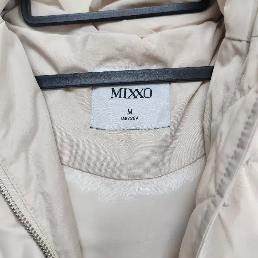 [BUNJANG] Mise-en-scene Slim Fit Long Padded Jacket (Ivory, M) / 미쏘 슬림핏 롱패딩 아이보리(M)