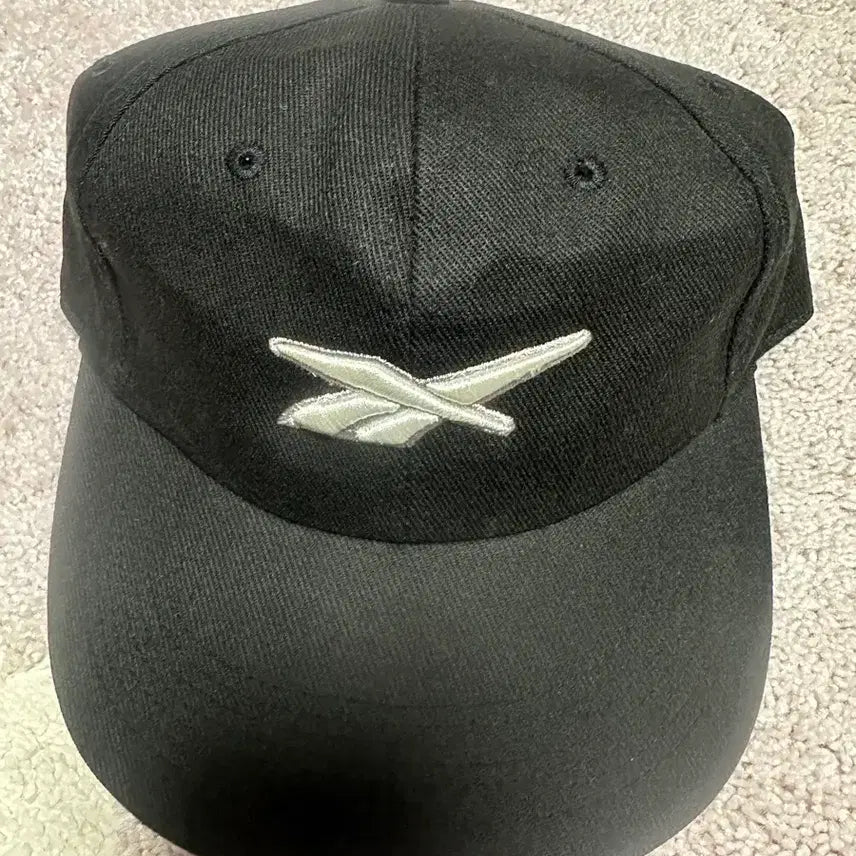 [BUNJANG] Reebok OG Logo Black Cap / 최종 가격) 리복 og 로고 블랙 모자