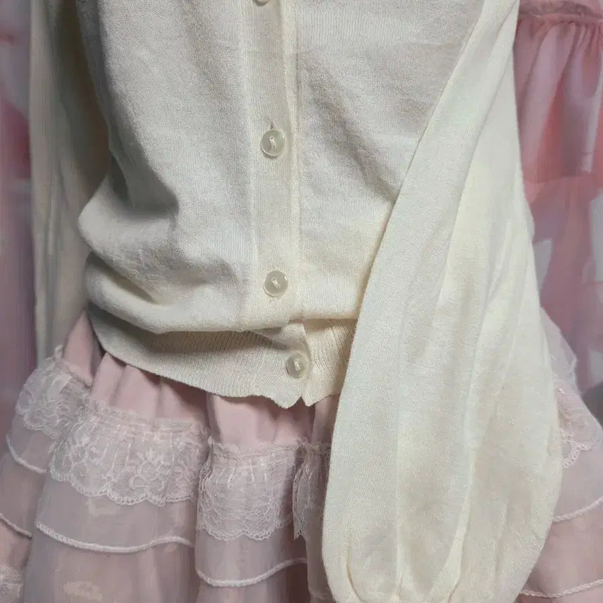 [SOLD OUT] Chesty 은은하게 고급스런 보석 가디건