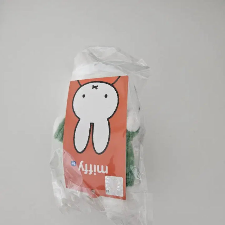 [BUNJANG] Miffy Rabbit Plush Keychain Green / 미피 토끼 인형 키링 그린 새상품