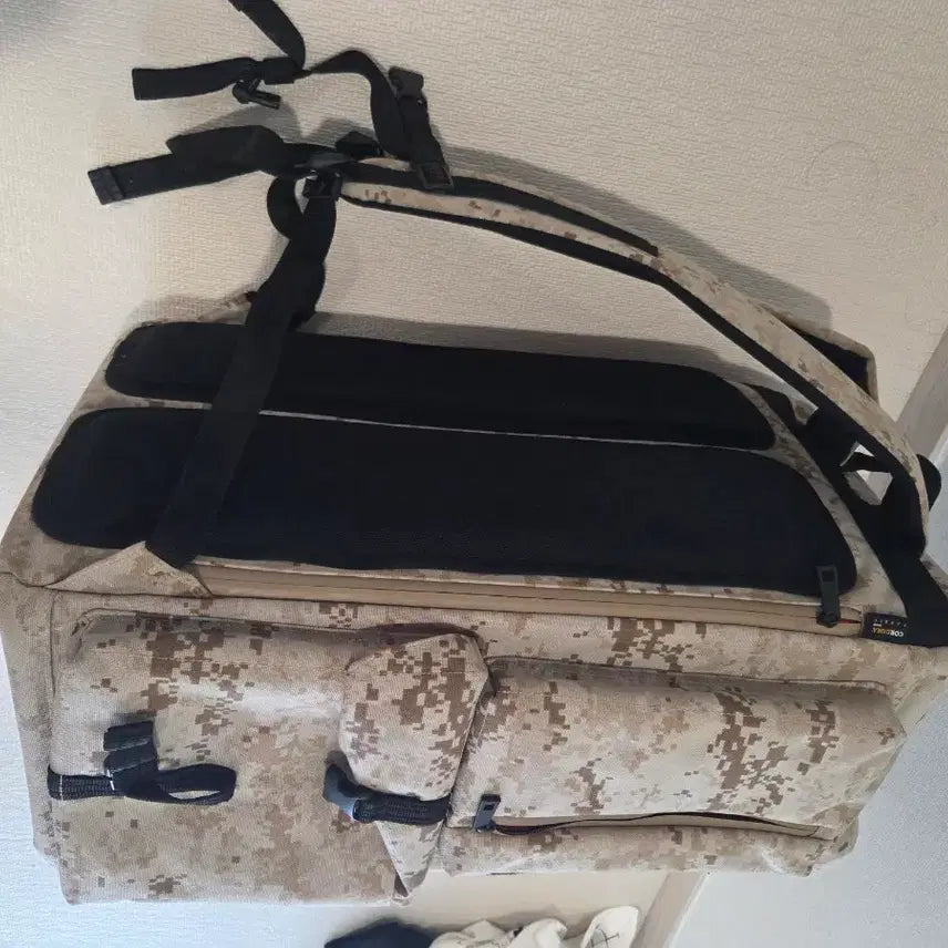 [BUNJANG] Physical Crown Backpack / 피지컬크라운 백팩 헬창가방