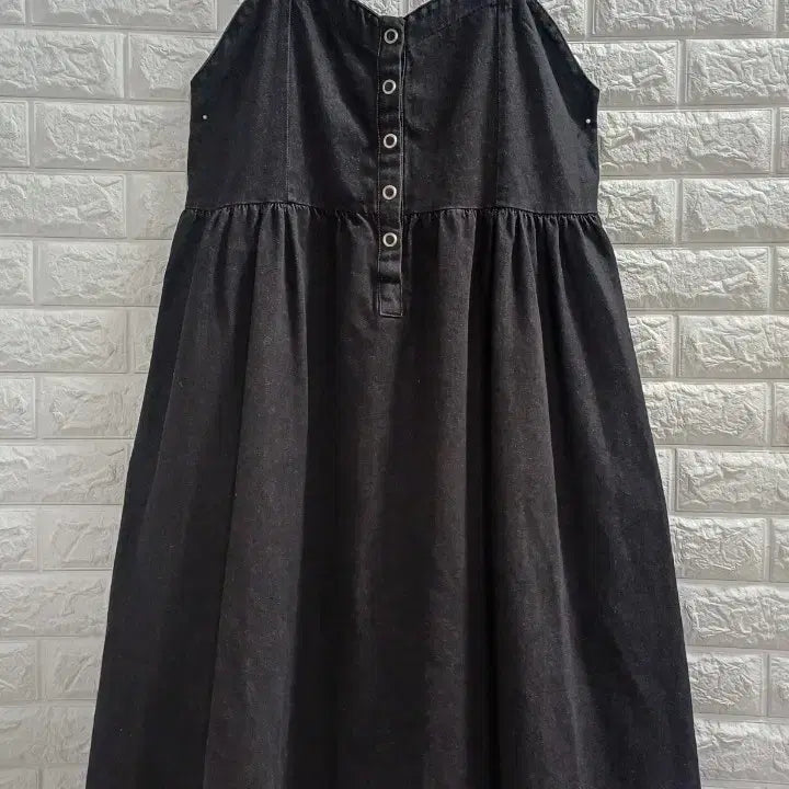 [SOLD OUT] 블랙 데님 멜빵 원피스