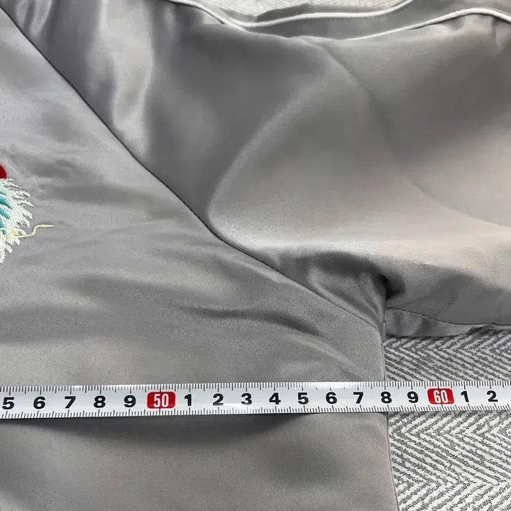 [BUNJANG] Vintage Satin Varsity Jacket - Silver / VIntage 스카잔 새틴 바시티 자켓 블루종 L 실버