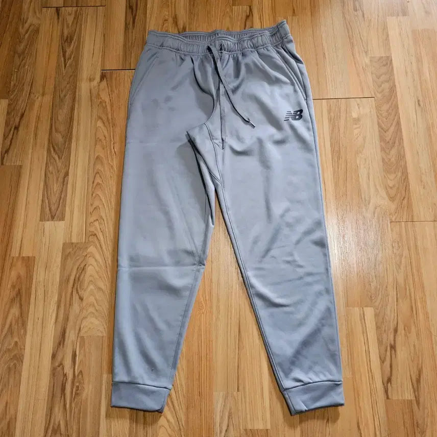 [BUNJANG] New Balance MP23022 Fleece Pants (L) / (새상품)뉴발란스 MP23022 플리스팬츠 (L). 뉴발란스 남성팬츠.