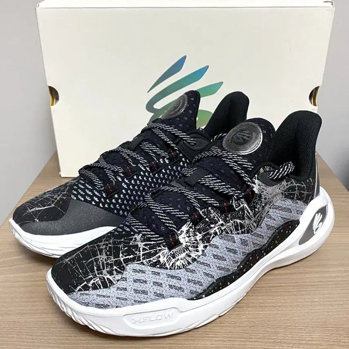 [BUNJANG] Under Armour Curry 11 Bruce Lee Future Dragon Basketball Shoes / (새제품) 언더아머 curry 커리 11 브루스리 퓨처드래곤 농구화