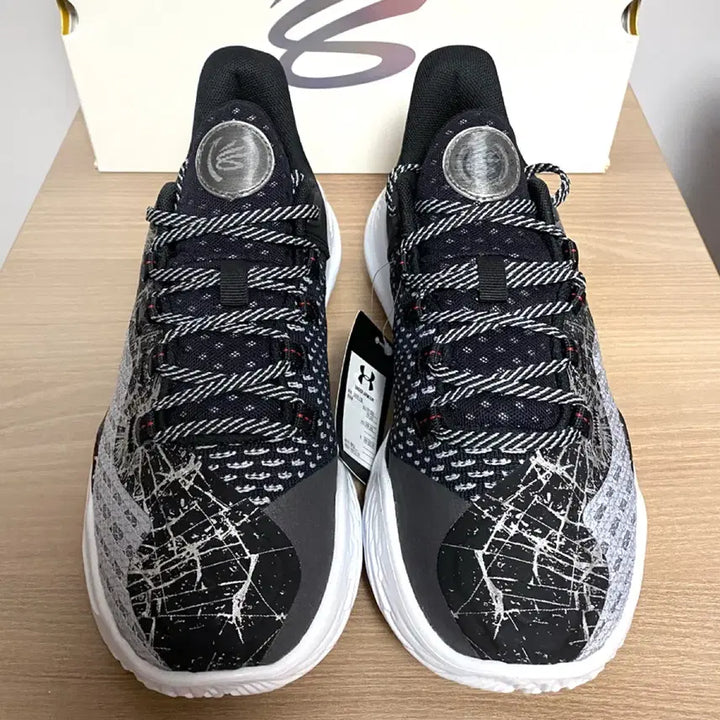[BUNJANG] Under Armour Curry 11 Bruce Lee Future Dragon Basketball Shoes / (새제품) 언더아머 curry 커리 11 브루스리 퓨처드래곤 농구화