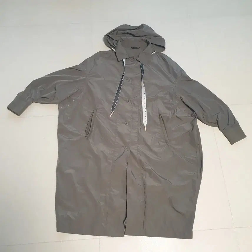 [BUNJANG] Sisley Windbreaker Jacket / 시슬리 바람막이 바스락 롱후드 점퍼