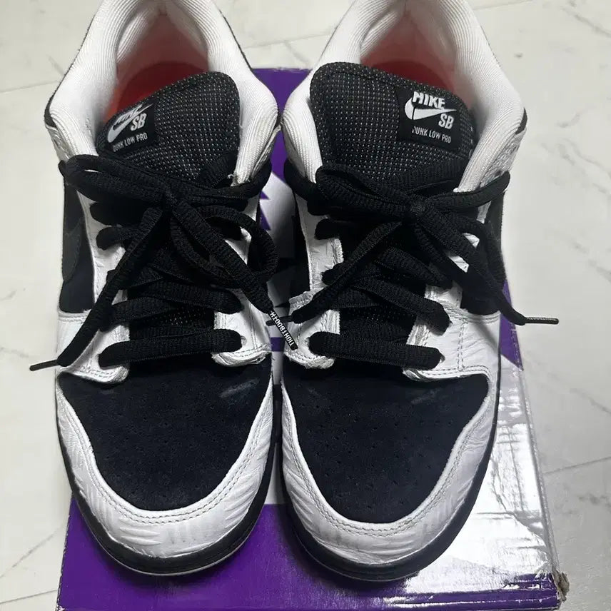 [BUNJANG] Nike SB Dunk Low Tightbooth 285 / 나이키  SB 덩크 로우 타이트부스 285