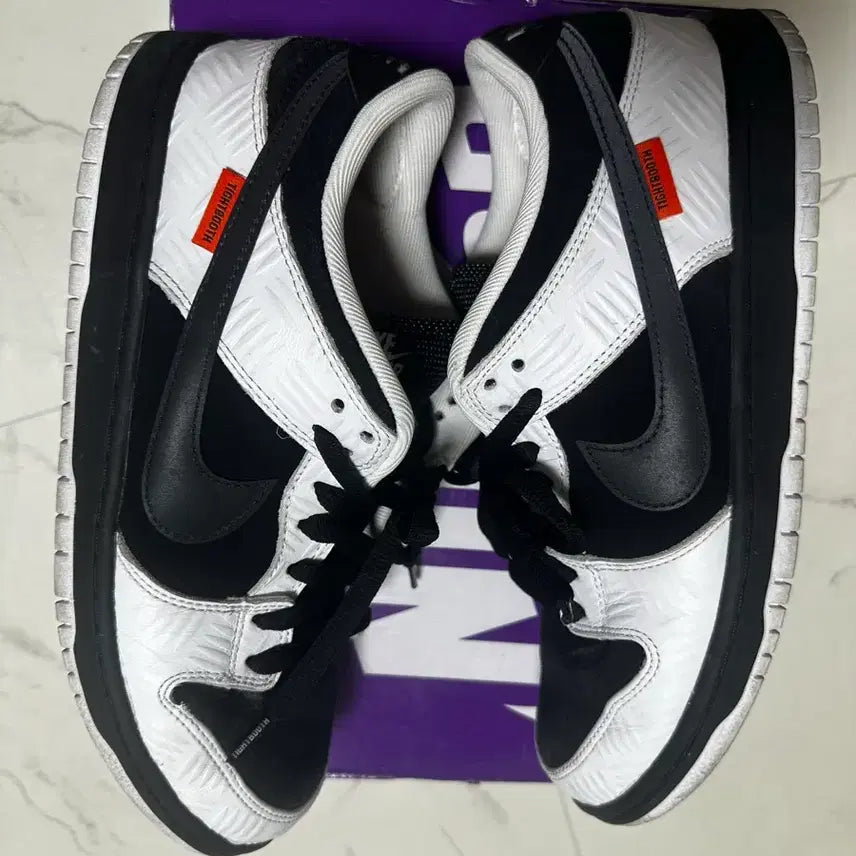 [BUNJANG] Nike SB Dunk Low Tightbooth 285 / 나이키  SB 덩크 로우 타이트부스 285