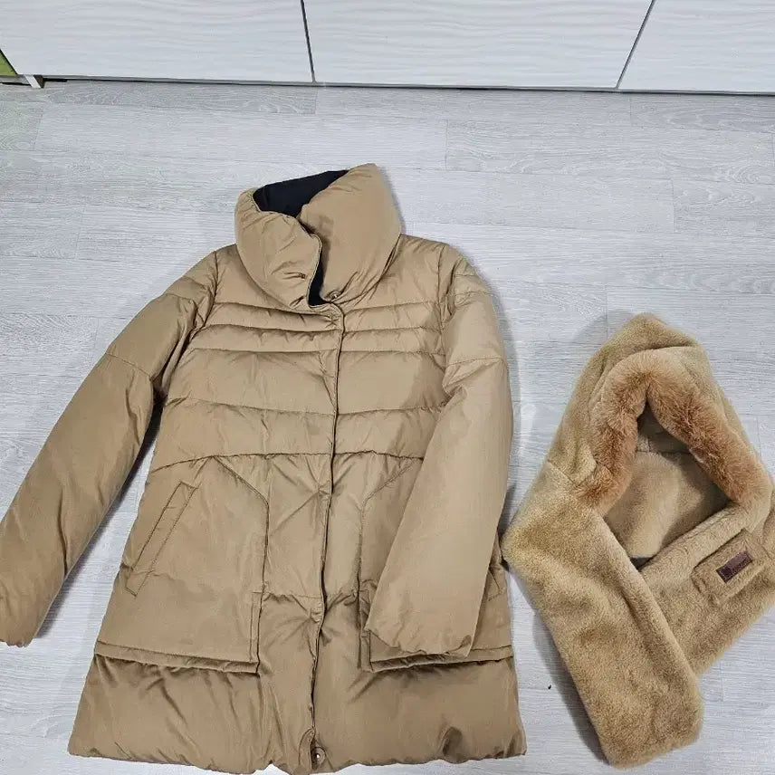 [BUNJANG] Beige Neck Padding & Fur Muffler Set / 베이지색 넥 패딩 + 퍼 머플러 세트