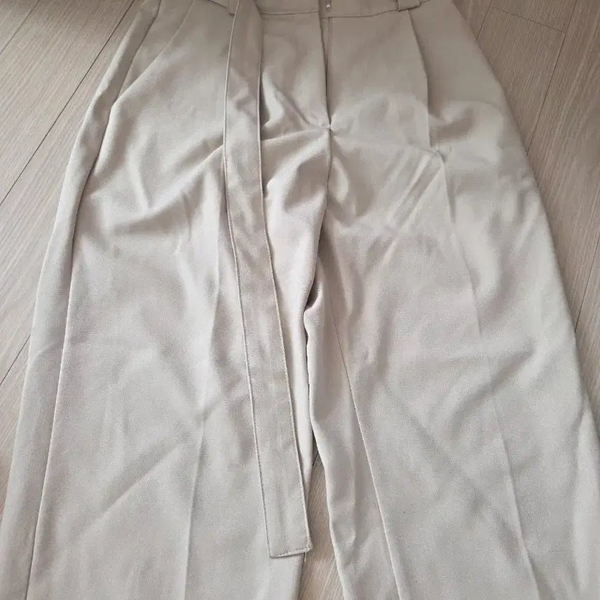 [BUNJANG] Beige Slacks (S Size) / 베이지 슬랙스 (s사이즈)