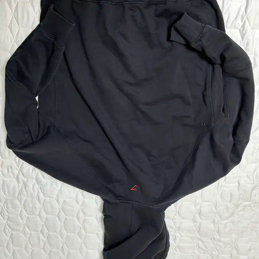 [BUNJANG] Gymshark Black Hoodie / 짐샤크 블랙 후드티