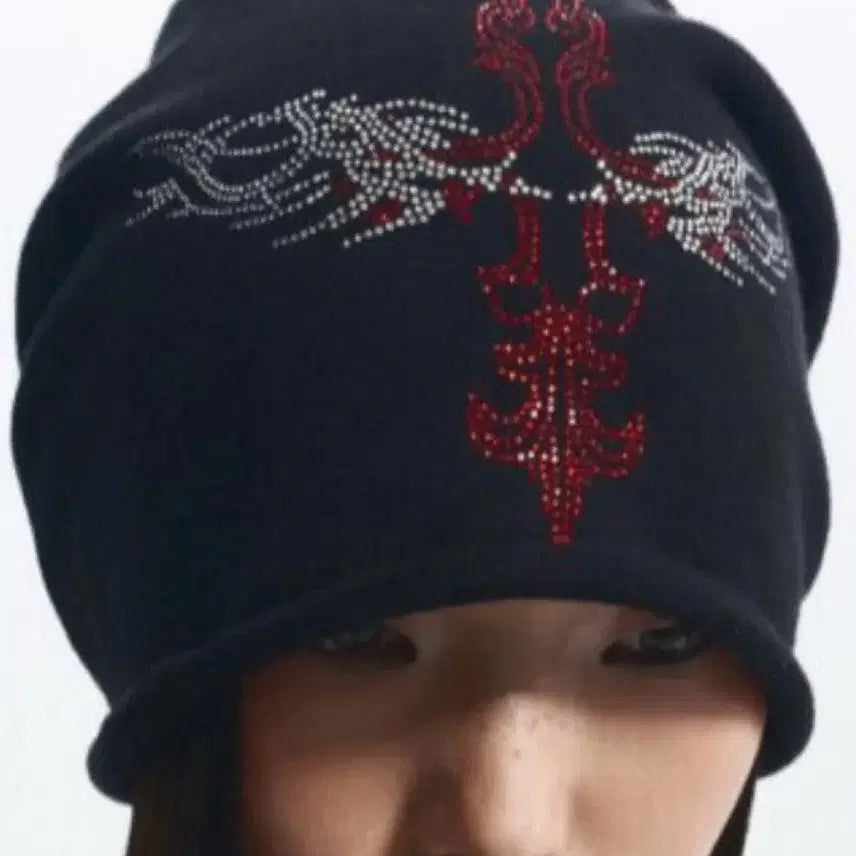 [BUNJANG] Noname Space Angel Wing Beanie / Noname space 핫픽스 천사 날개 비니 십자가 트라이벌