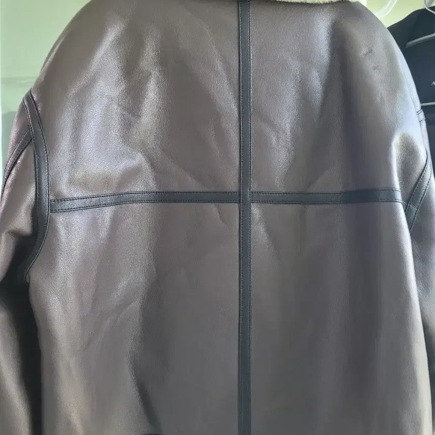 [SOLD OUT] 무스탕 스타일 브라운 자켓