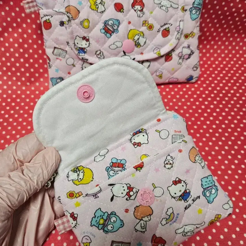 [BUNJANG] Hello Kitty Quilted Two-Way Wallet / 헬로키티 퀼팅 카드지갑 동전지갑 투웨이지갑
