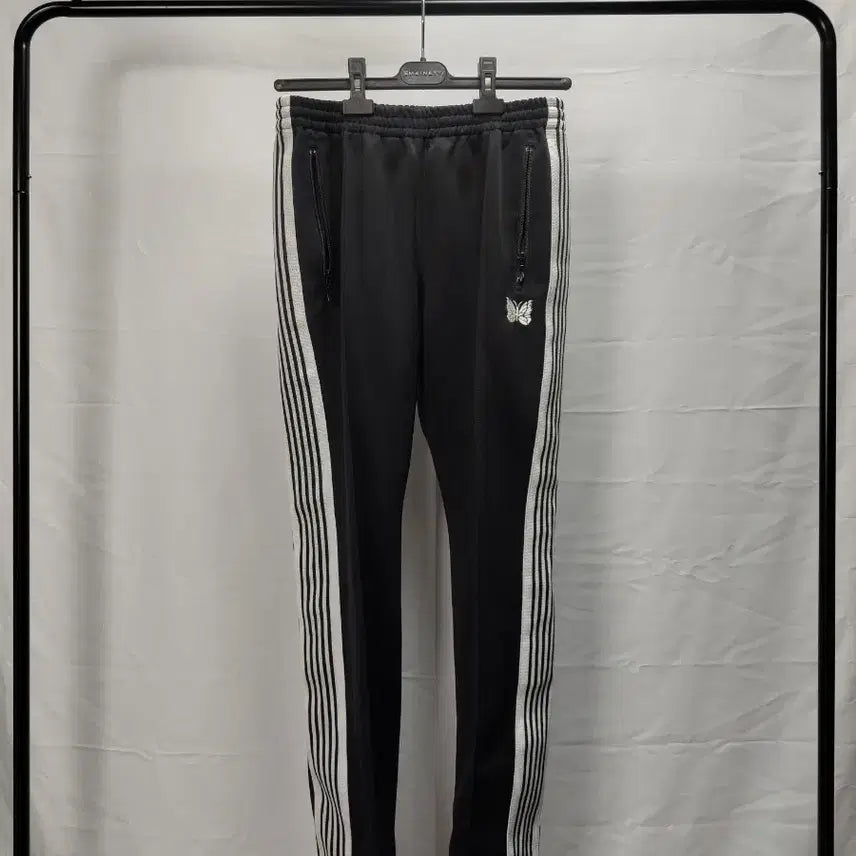 [BUNJANG] Needles Track Pants Narrow Fit Black and White / 니들스 트랙팬츠 네로우핏 검흰 s사이즈