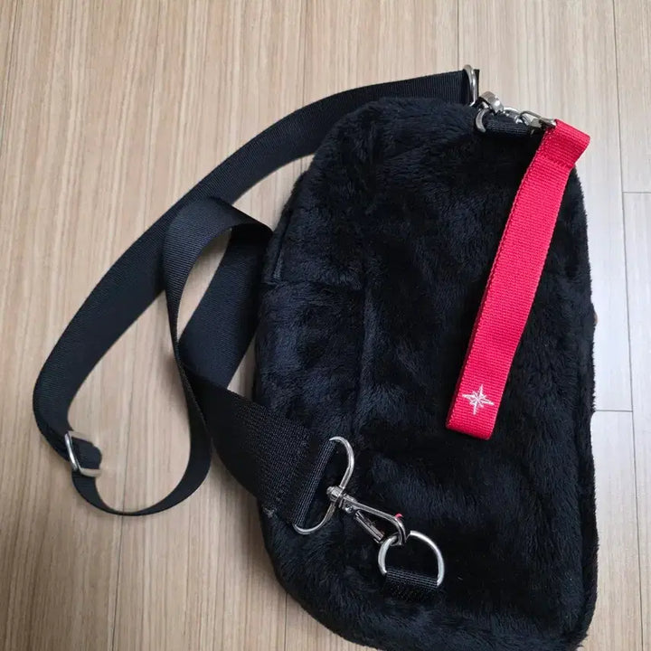 [BUNJANG] Stray Kids Official Lightstick Cross Bag Pouch / 스트레이키즈 응원봉 나침봉 크로스 가방 파우치