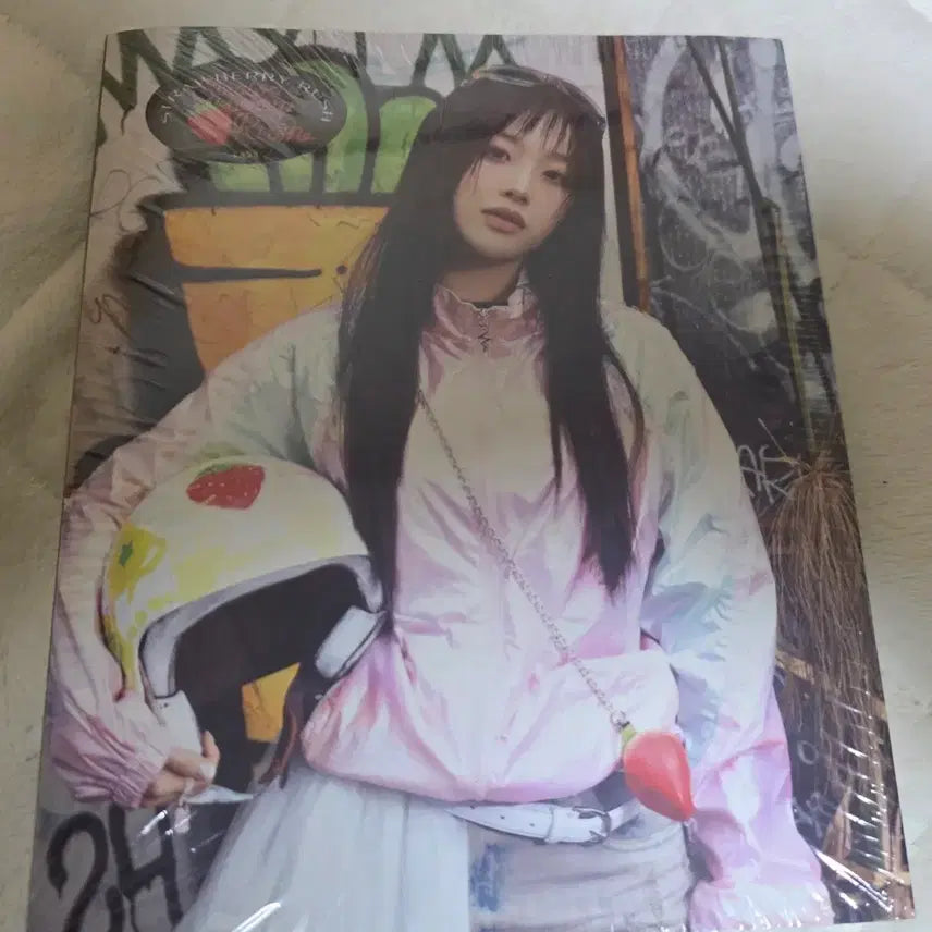 [BUNJANG] Chuu Strawberry Rush Album Bundle Set / 츄 앨범 스트로베리러시 미니2집 세트(미개봉)