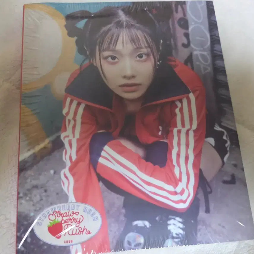 [BUNJANG] Chuu Strawberry Rush Album Bundle Set / 츄 앨범 스트로베리러시 미니2집 세트(미개봉)