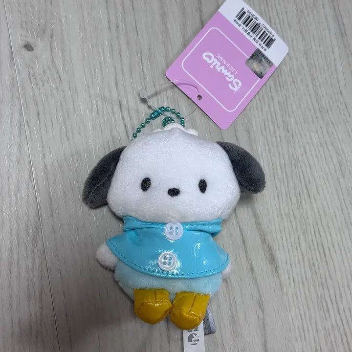 [BUNJANG] Sanrio Pochacco Raincoat Keyring / 산리오 포차코 우비 키링
