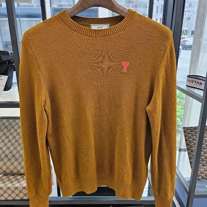 [BUNJANG] AMI Small Heart Logo Mustard Knit Sweater / [정품/새상품급] 아미 스몰 하트 로고 머스타드색 니트 S사이즈