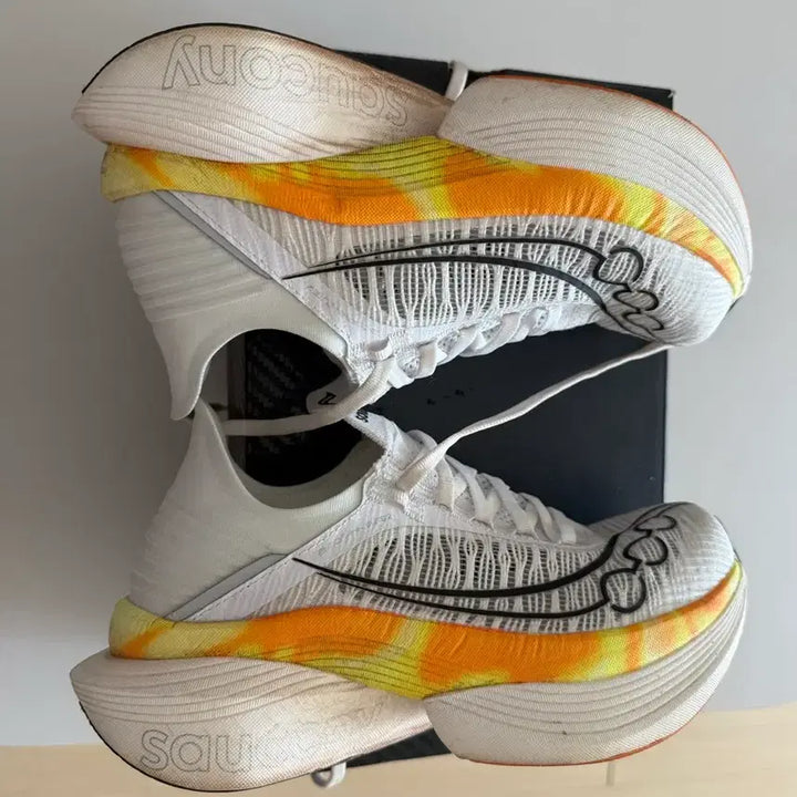 [BUNJANG] Saucony Endorphin Elite 2 245 / 써코니 엔돌핀엘리트2 245