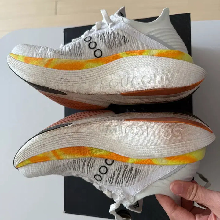 [BUNJANG] Saucony Endorphin Elite 2 245 / 써코니 엔돌핀엘리트2 245