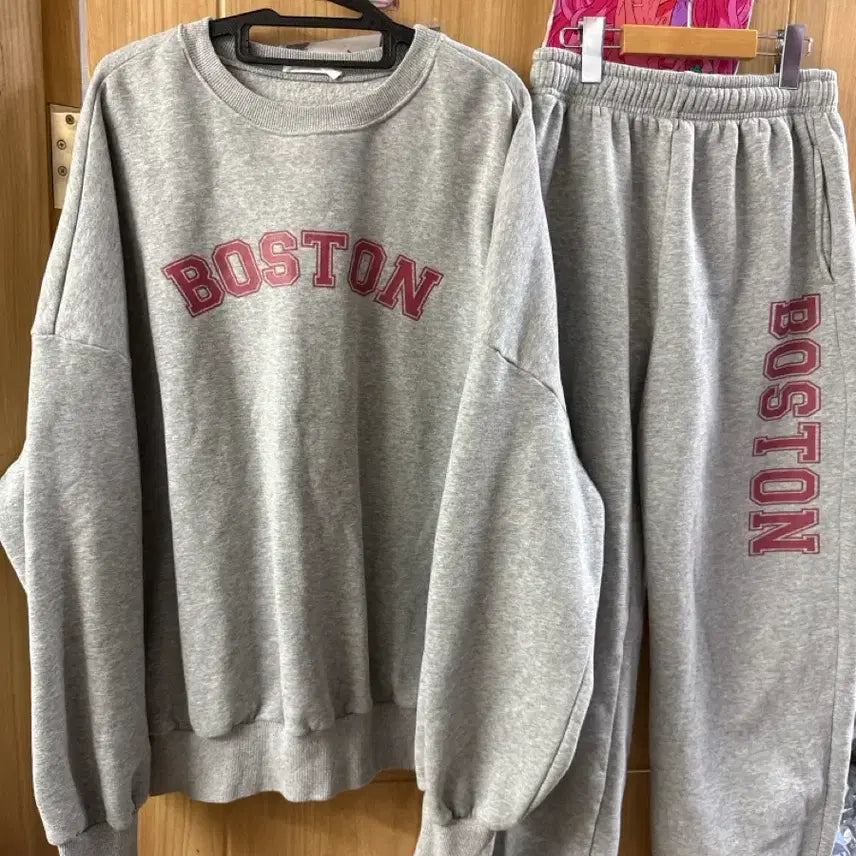 [SOLD OUT] BOSTON 회색 맨투맨 + 트레이닝 바지 세트