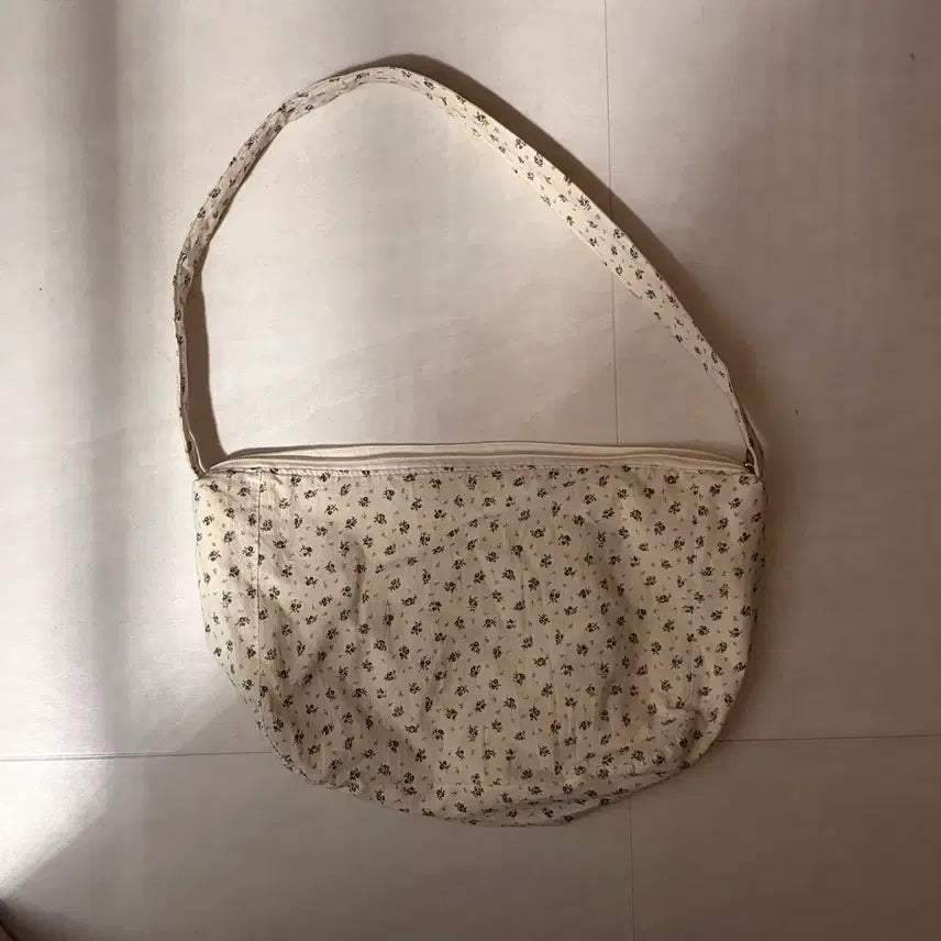 [BUNJANG] Shoulder Bag / 플라워 패턴 숄더백