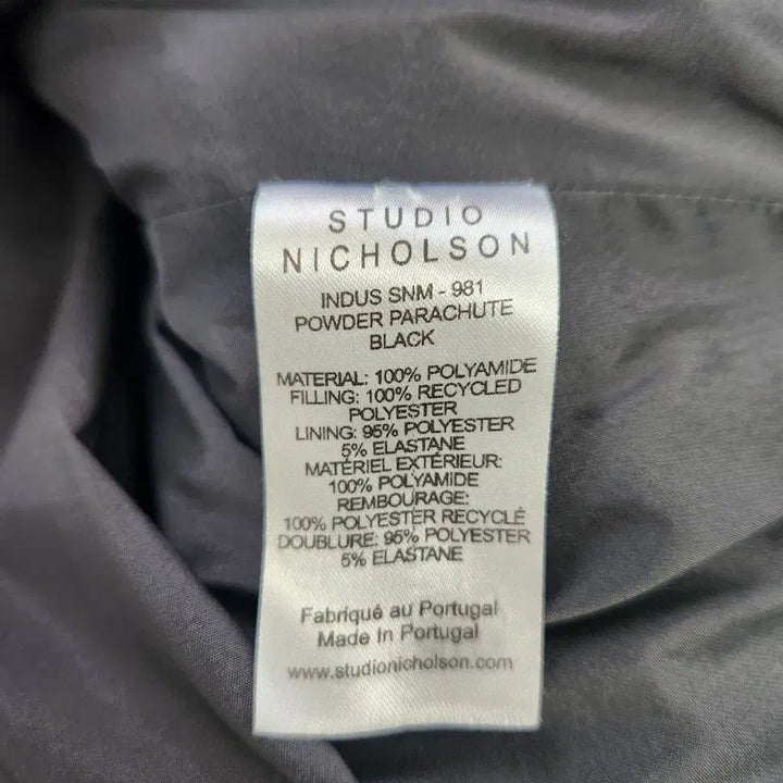 [BUNJANG] Studio Nicholson Industries Powder Parachute Padded Jacket (Black, XL) / 스튜디오 니콜슨 인더스 파우더 파라슈트 패딩 자켓 블랙 (XL)
