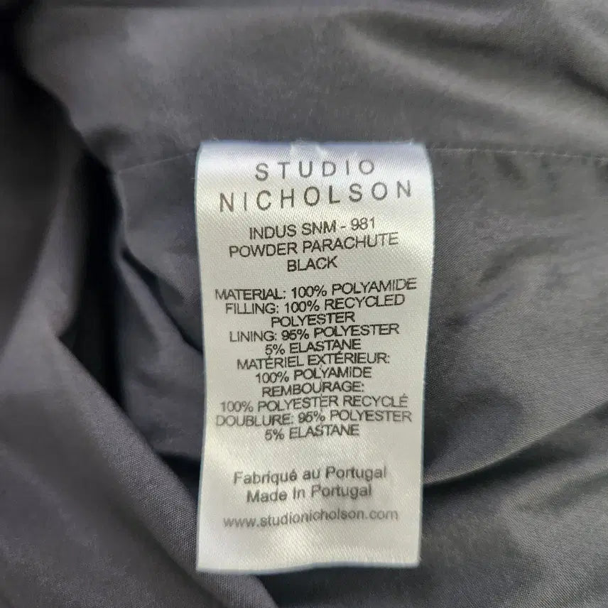[BUNJANG] Studio Nicholson Industries Powder Parachute Padded Jacket (Black, XL) / 스튜디오 니콜슨 인더스 파우더 파라슈트 패딩 자켓 블랙 (XL)