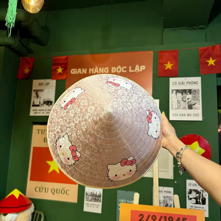 [BUNJANG] Colorful Vietnamese Hat + Kitty Design / 컬러풀 베트남 전통 모자 + 키티 디자인