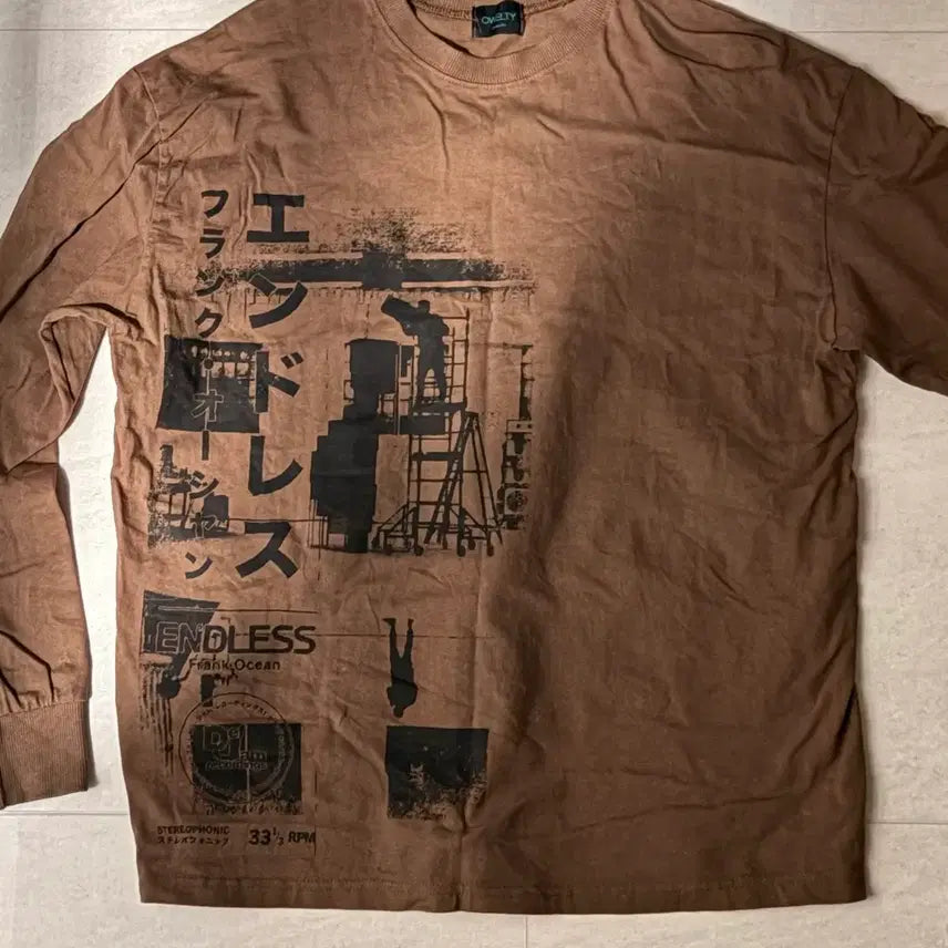 [BUNJANG] Brown Graphic Long Sleeve / 브라운 그래픽 롱슬리브