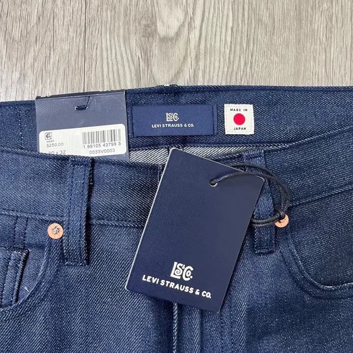 [BUNJANG] Levi's Blue Tab Anchor Relaxed Jeans / 리바이스 blue tab Anchor Relaxed 30 x 32